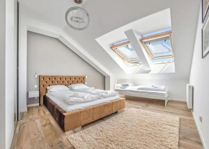 Close-central - One Bedroom With Balcony - Center - Sb12 Apartman *